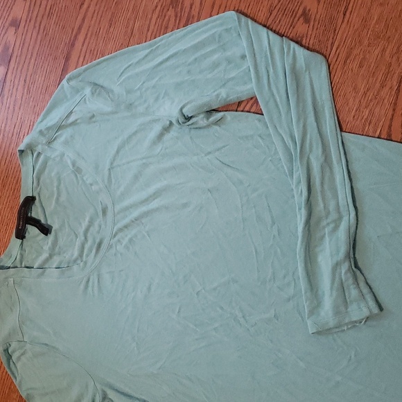 BCBG Maxazria Light Blue Long Sleeve - Picture 4 of 8